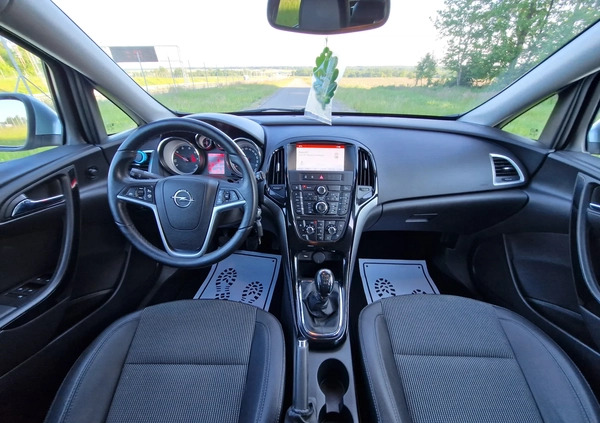 Opel Astra cena 26900 przebieg: 169422, rok produkcji 2014 z Częstochowa małe 191
